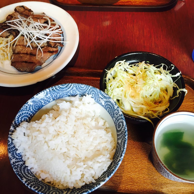 牛タン塩焼き