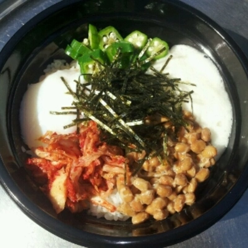 特製スタミナ丼(五修そば)