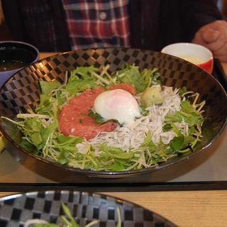 ネギトロしらす丼(魚華 2号店)