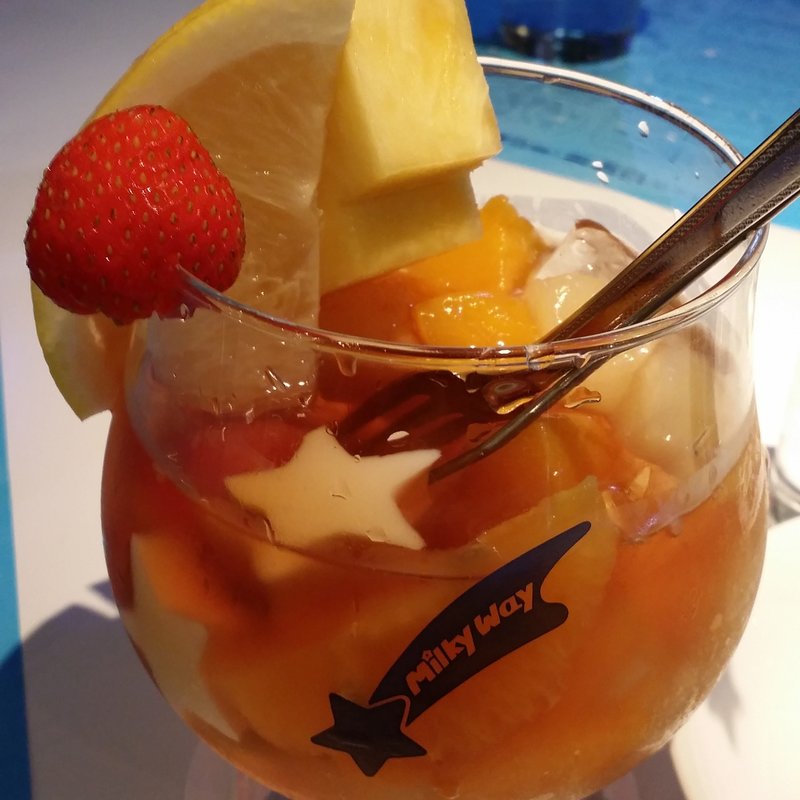 フルーツランドティー(パフェテラス ミルキーウェイ)