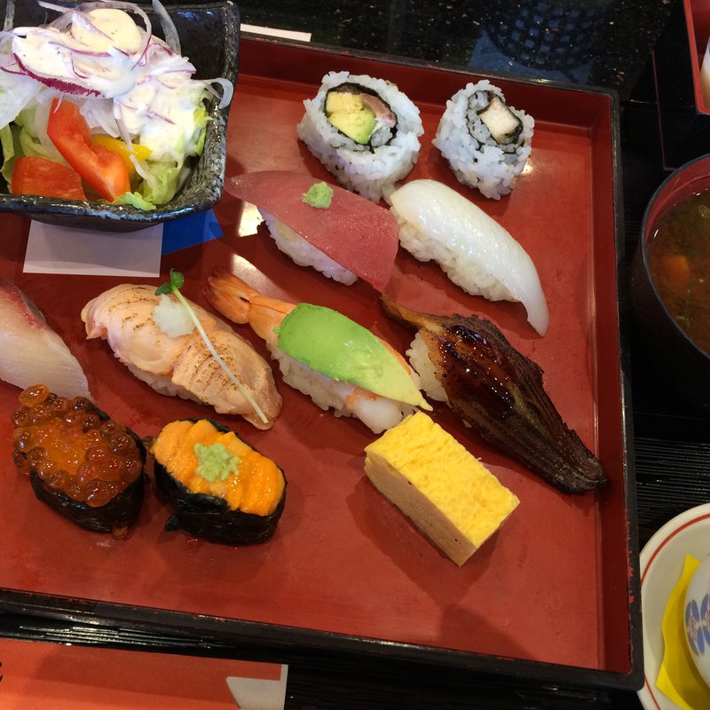 寿司御膳「花ひとひら」(にぎり長次郎)