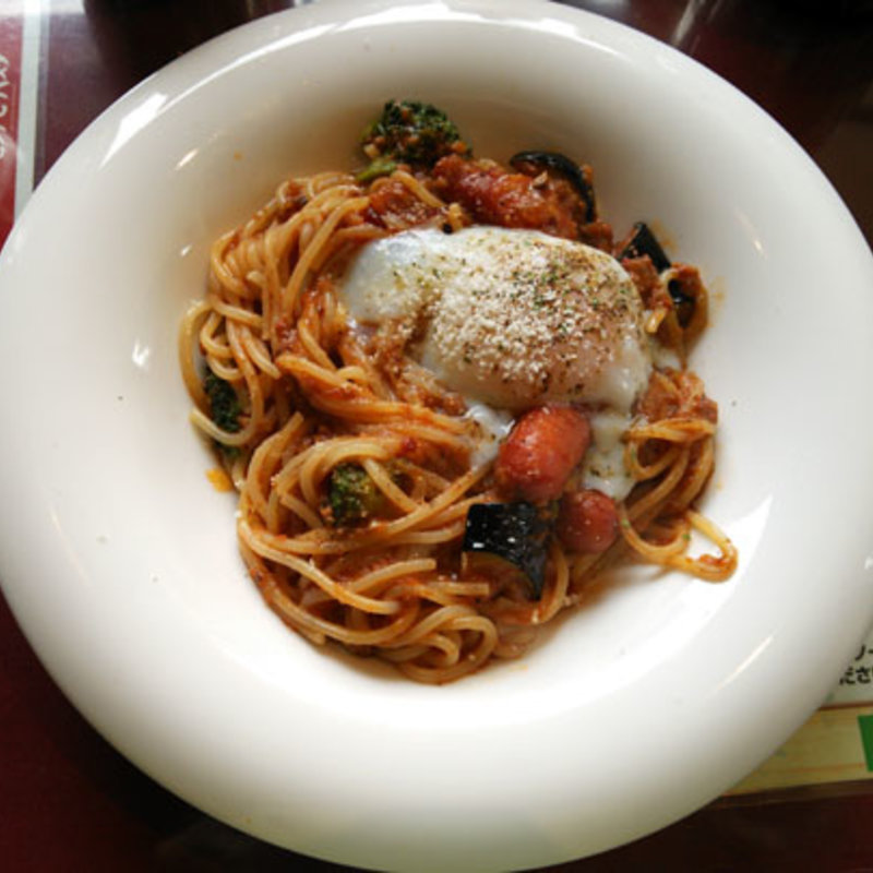 ソーセージとカリフラワーのピリ辛ミートソース(モッチモパスタ 神戸須磨店)