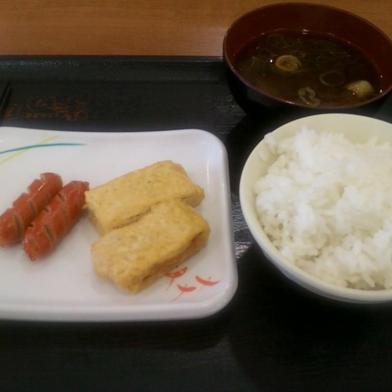 朝食セット(大衆食堂半田屋)