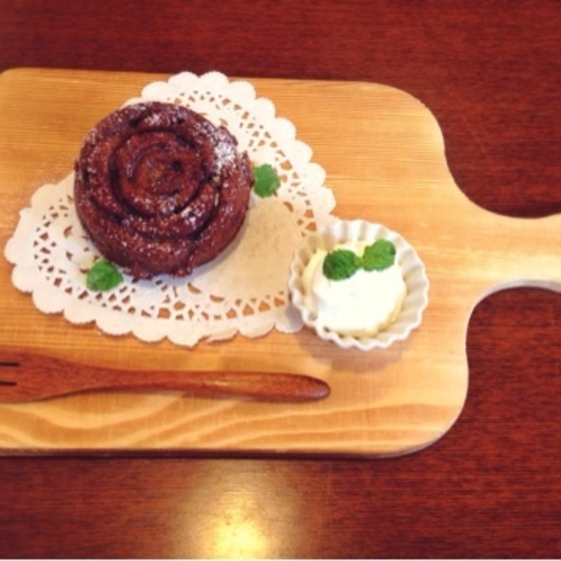 アーモンドとココアのケーキ(Merci cafe)