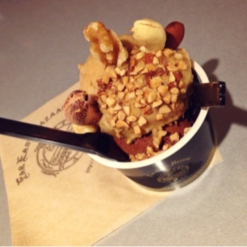 アラビアンジェラート　フィグとジャンドゥーヤ(FAR EAST BAZAAR )