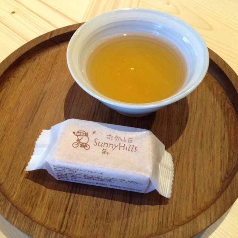 パイナップルケーキ(サニーヒルズ)