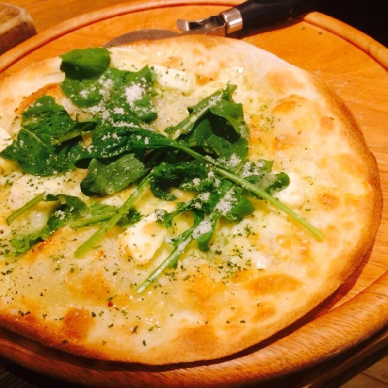 4種のチーズピザ(BELLA BOCCA 阪急梅田店)