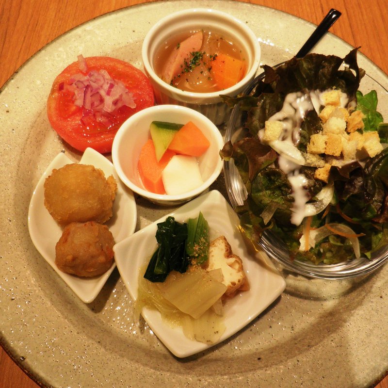 5種の惣菜プレート(大和カフェ)