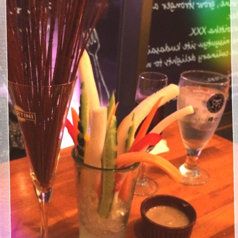 スティック野菜でバーニャカウダー(もりやワイン酒場 びすとろ椿々)