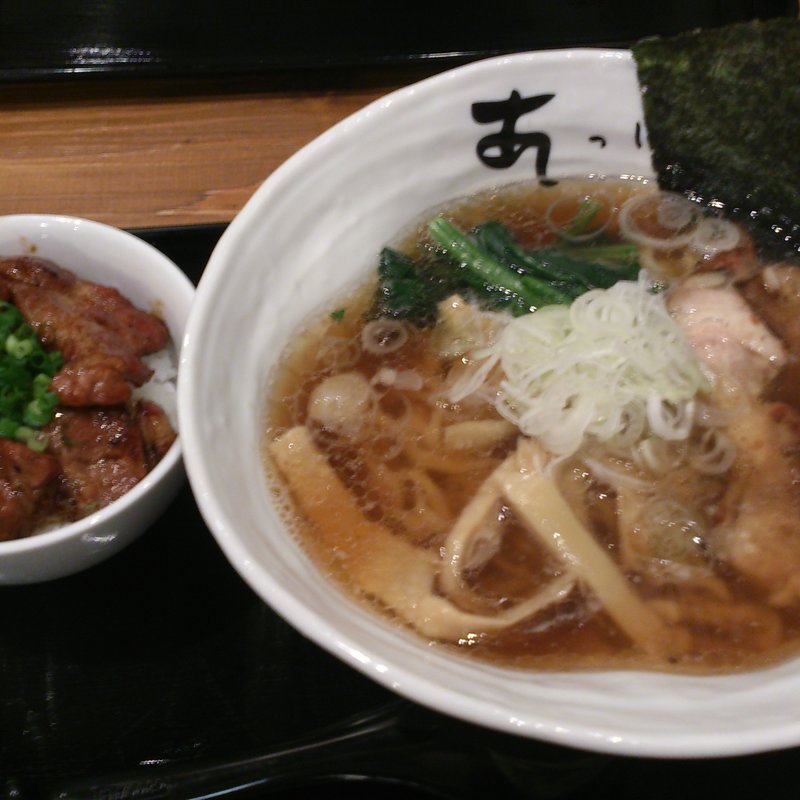 醤油ラーメンとミニ豚丼(あっけし 荻窪店)