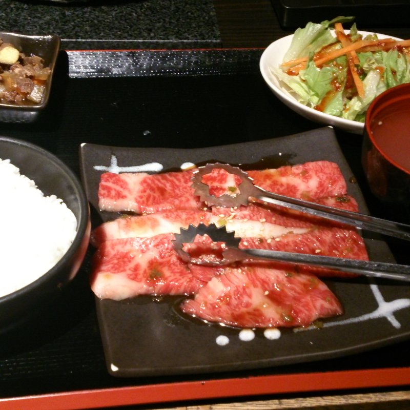 上カルビ上ロースランチ(炭火焼肉　祥山亭 （ショウザンテイ）)