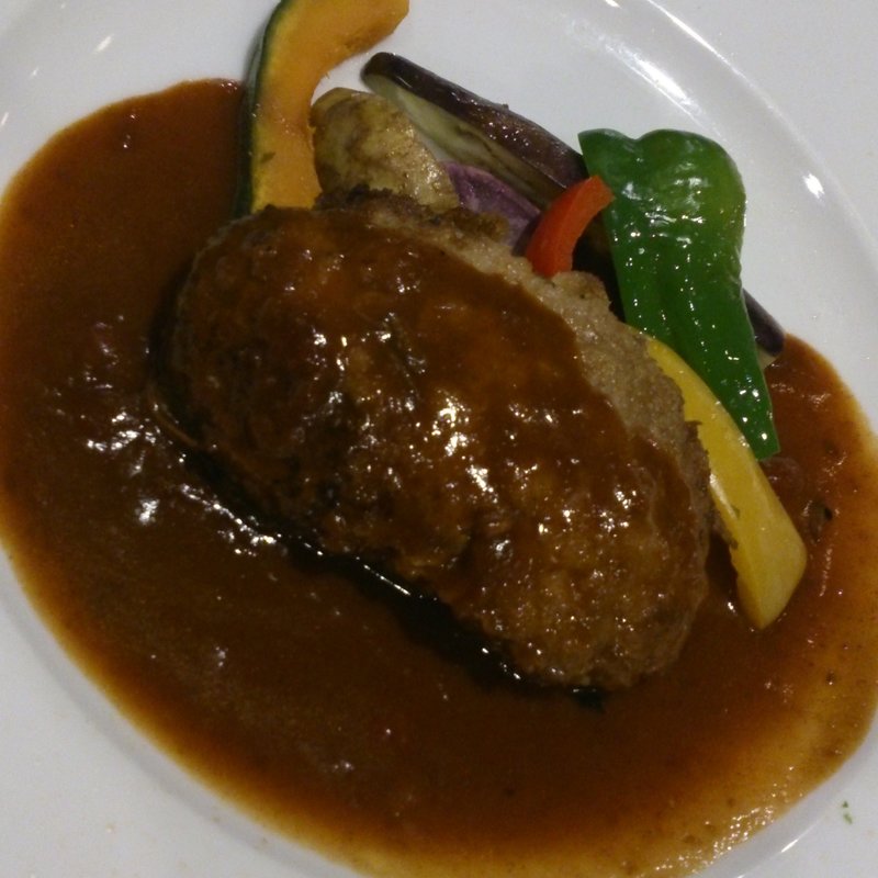 デミグラスハンバーグ(ジュノン)