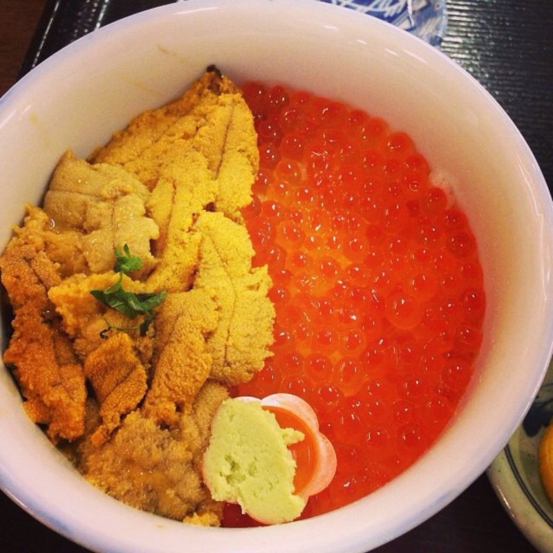 いくら生ウニ丼(食堂 田舎)