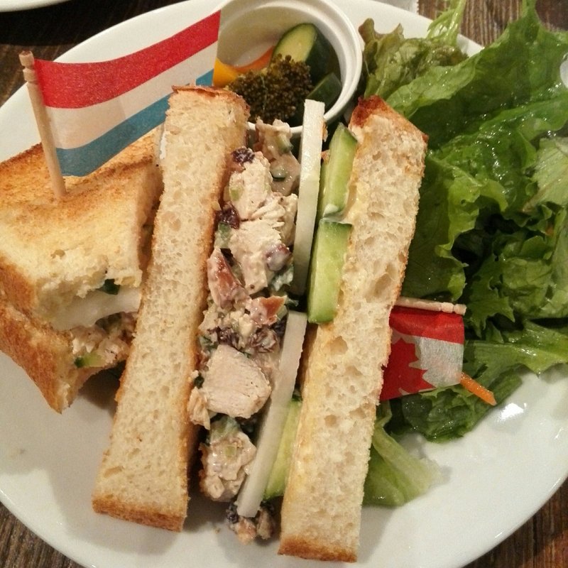 チキンサンド(LUG)