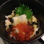いかといくらのたまごぶっかけ丼（酒ノ津加工 塩サバ付き）(おさかなダイニング ぎんりん亭 （おさかなだいにんぐ ぎんりんてい）)