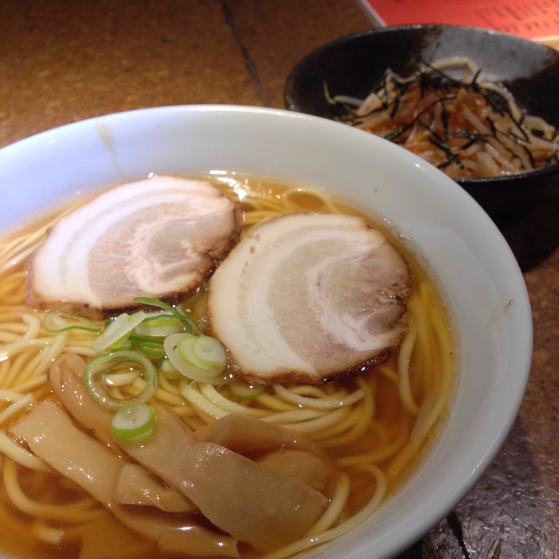 和風！醤油らーめん(ラーメンBAR やきそばー HIT)