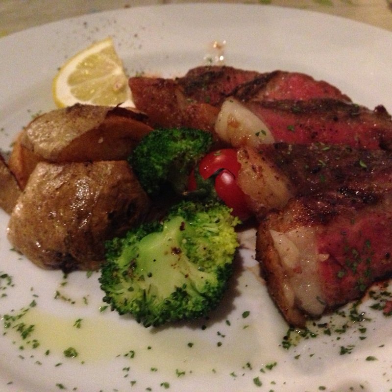 牛肉のステーキ(zucchini(ズッキーニ))