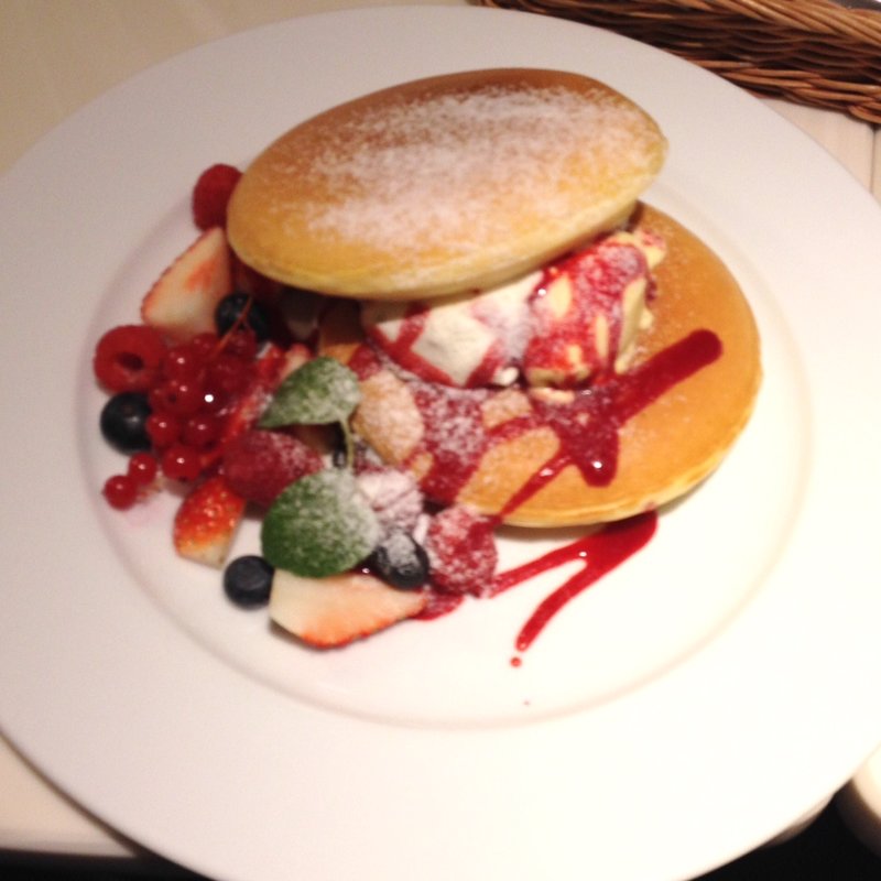 ベリーベリーパンケーキ(カフェナチュレ )