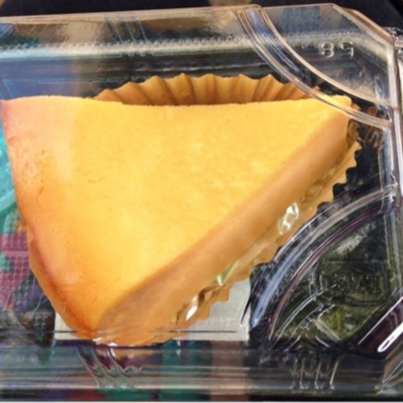 チーズケーキ　カット(マミーズ・アン・スリール 本店 （mammies an sourire）)