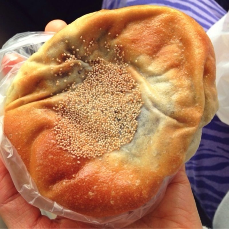 こしあんぱん(パン工房　麦の実)