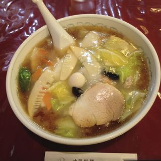 萬福麺(萬福飯店)