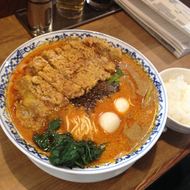 排骨担々麺(担々麺とまぜそば だんだん)