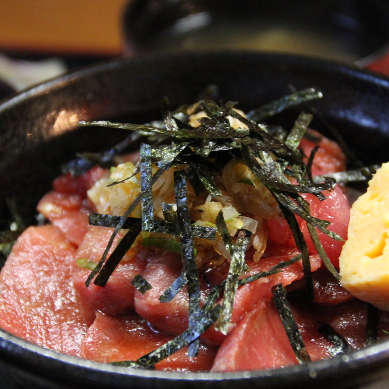 中落ちぶっかけ丼（ハーフ）(おにぎり屋 築地 丸豊)
