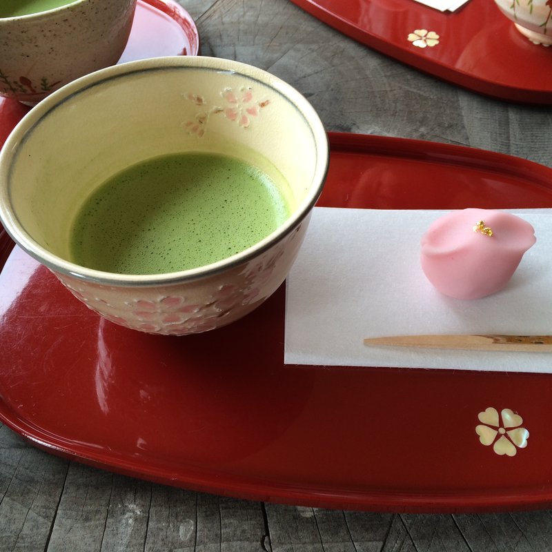 温抹茶　主菓子付き(茶室 おおすみ山居)