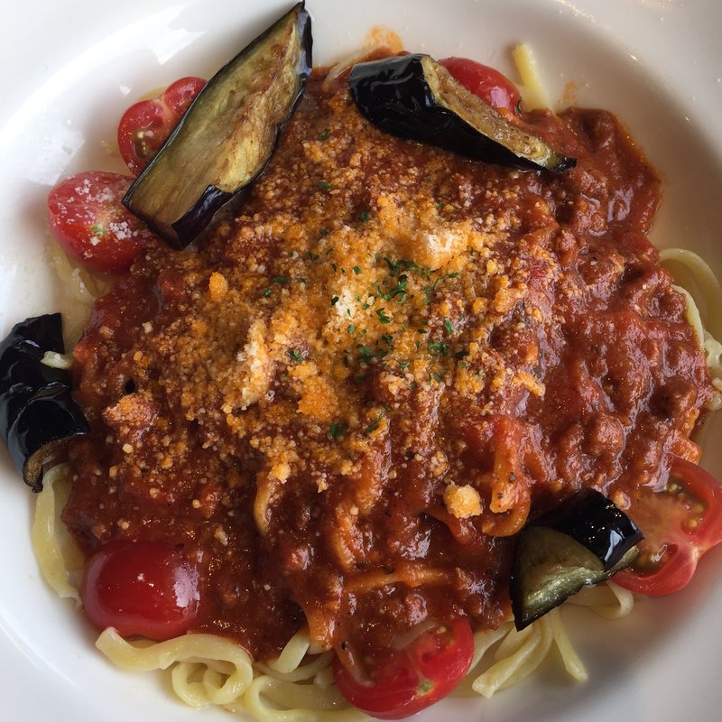 茄子とトマトのミートソースパスタ(24/7 restaurant)