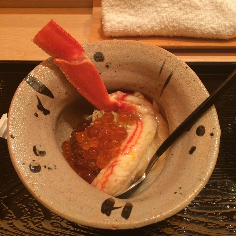 松葉ガニのしゃぶしゃぶ いくら寄せ(さえ?)