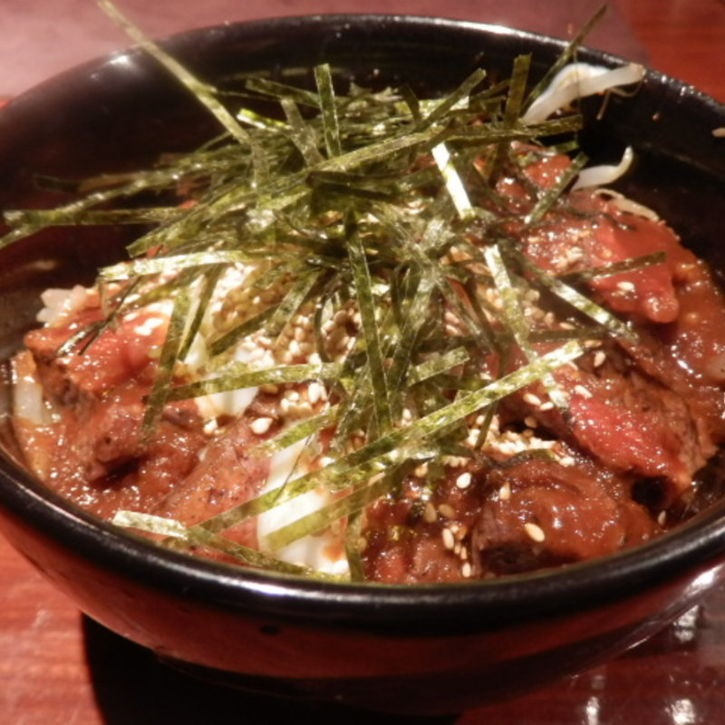 牛ハラミステーキ丼(日比輝)