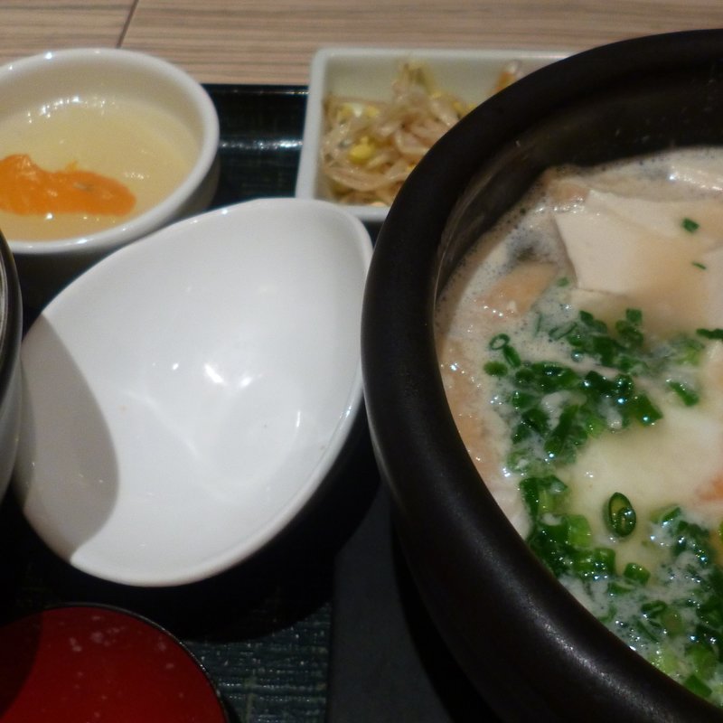 白)殻付きアサリ(東京純豆腐 ルミネ町田店)