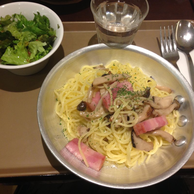 厚切りベーコンとキノコのペペロンチーノ(サンフラワーカフェ )