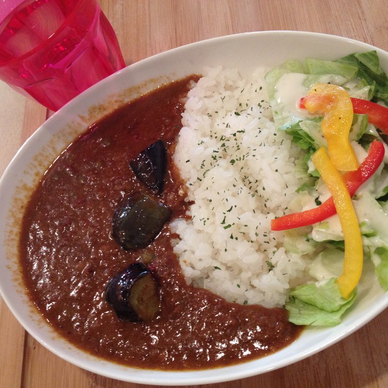 揚げナスのキーマカレー(cafe&dinning hidama)