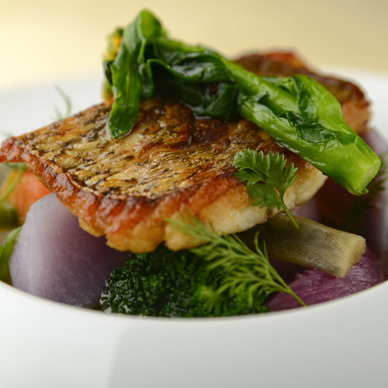 鰆のポワレ(ランス・ヤナギダテ)