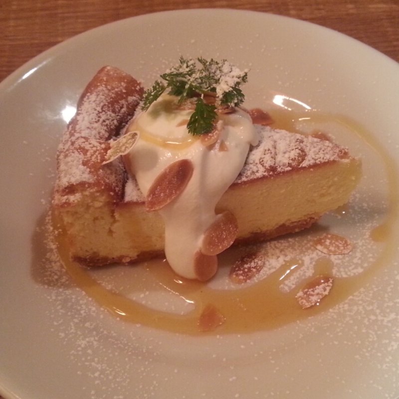 ケーキセット　豆腐のチーズケーキ(cafe eden)