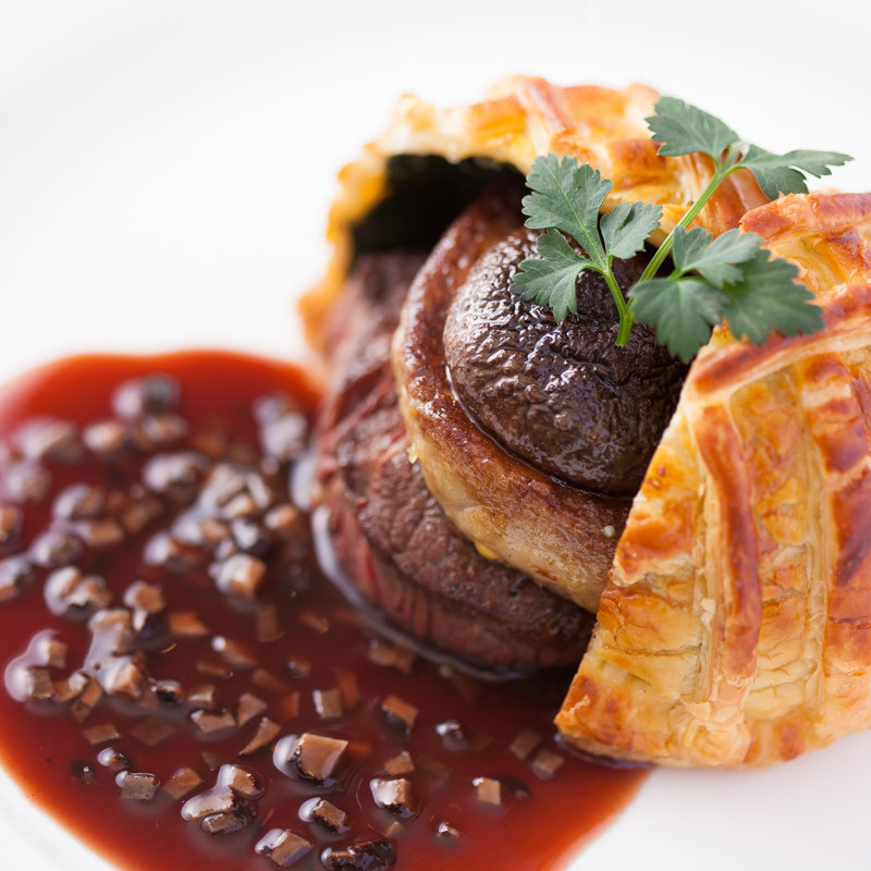 和牛のパイ包み(福岡サンパレスホテル&ホール 展望レストラン ラピュタ)