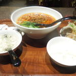 麻辣麺(台湾美食料理 台北風情 西新橋店)