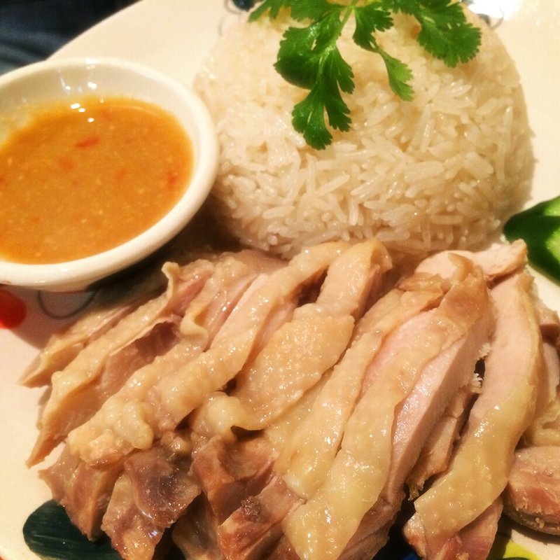 カオマンガイランチセット(タイカフェサロン ニランカフェ)