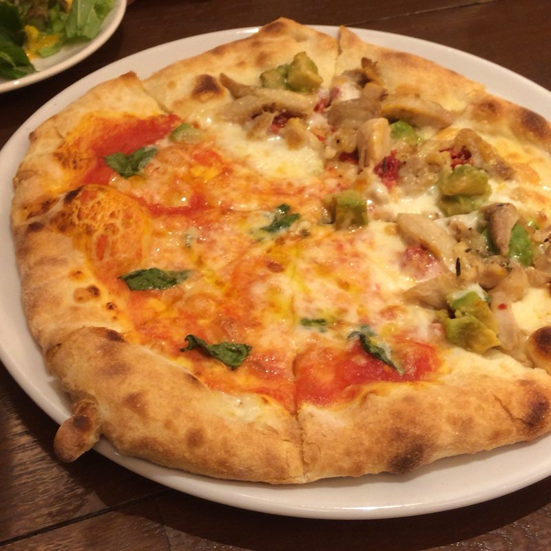 ハーフ＆ハーフPIZZA(ボッソ （BOSSO）)