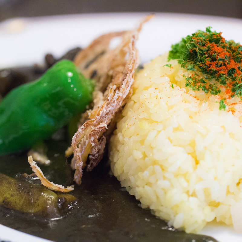 たっぷり季節の野菜カレー（黒）(GiGi)