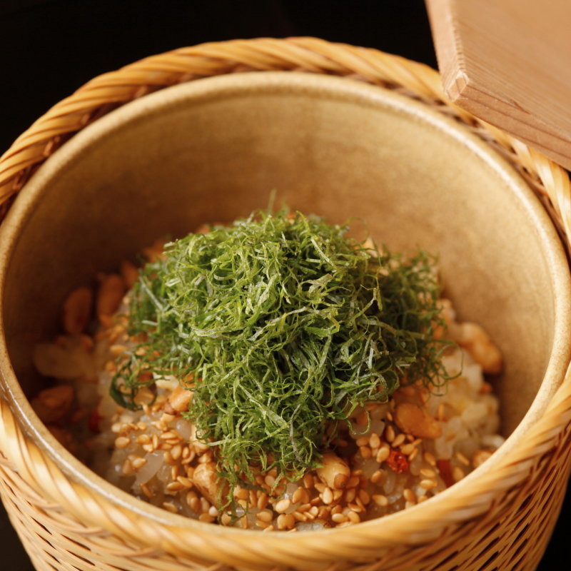 豆と胡麻の炊き込みご飯(湖月 （こげつ）)