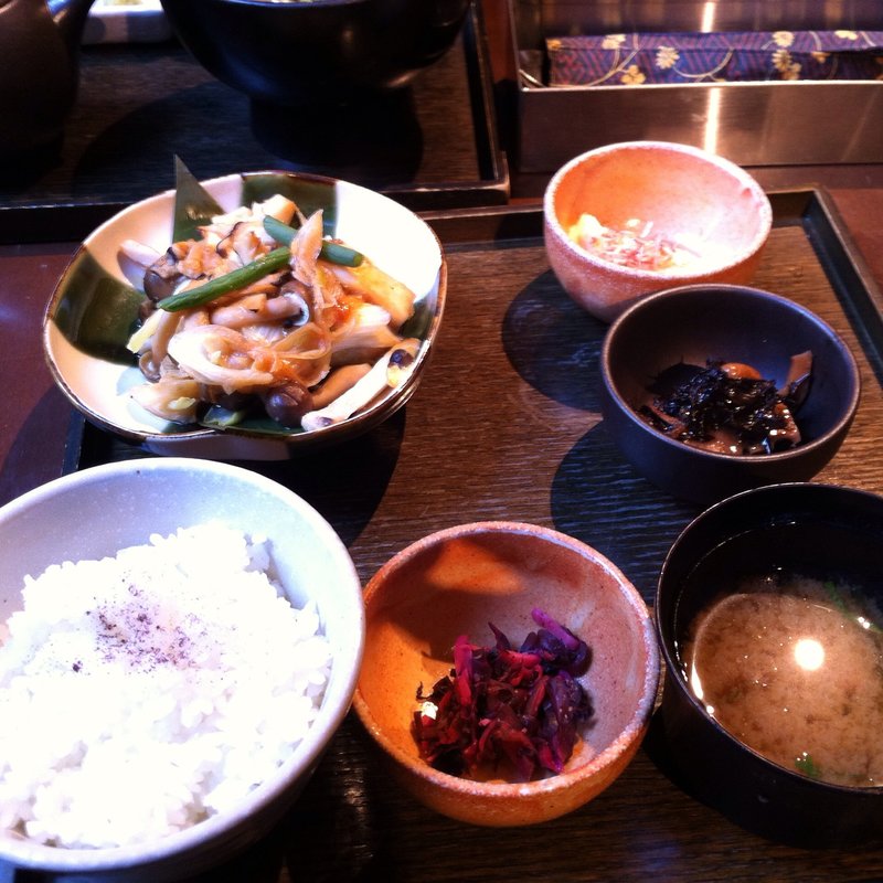 IYEMONの朝ごはん(伊右衛門サロン)