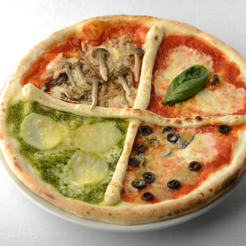 4種のピザ(Bar＆Grill RIPOSO)