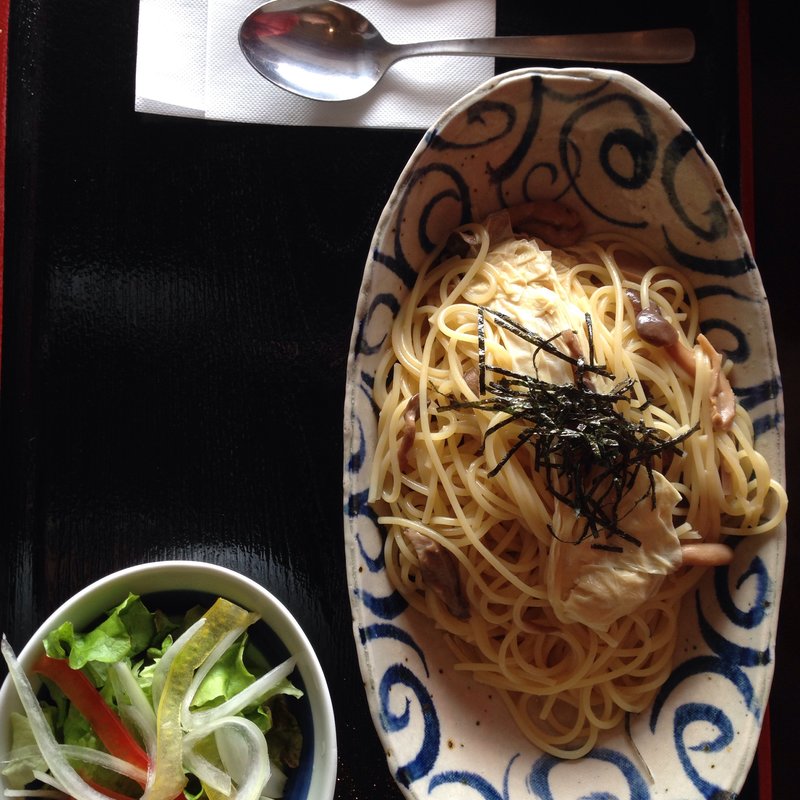 きのことゆばの和風パスタ(バウムクーヘン工房 はちや （HACHIYA）)