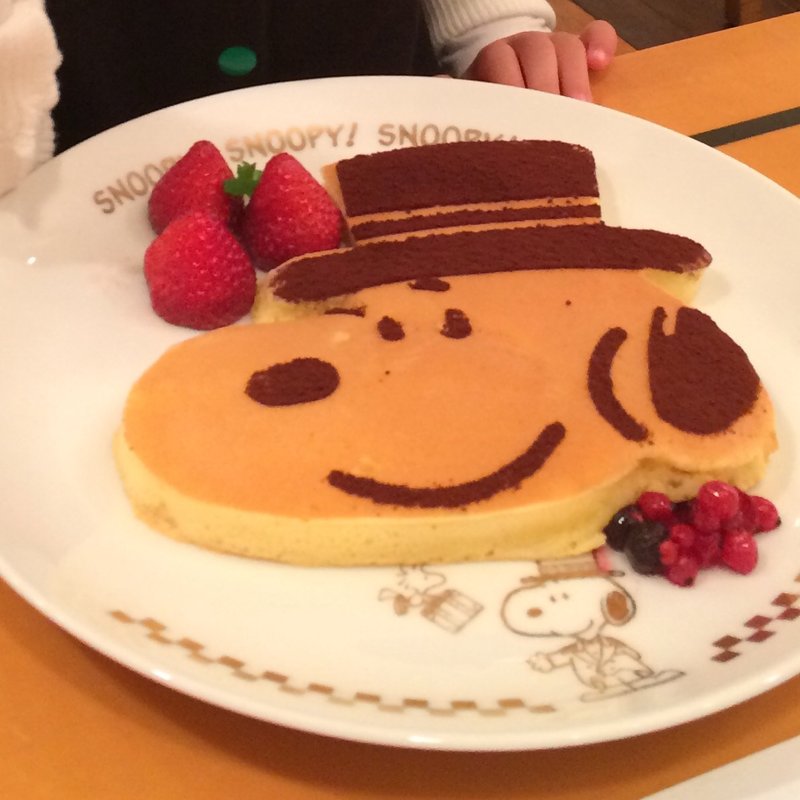 ドアマンスヌーピーのパンケーキ(フライングトマトカフェ )