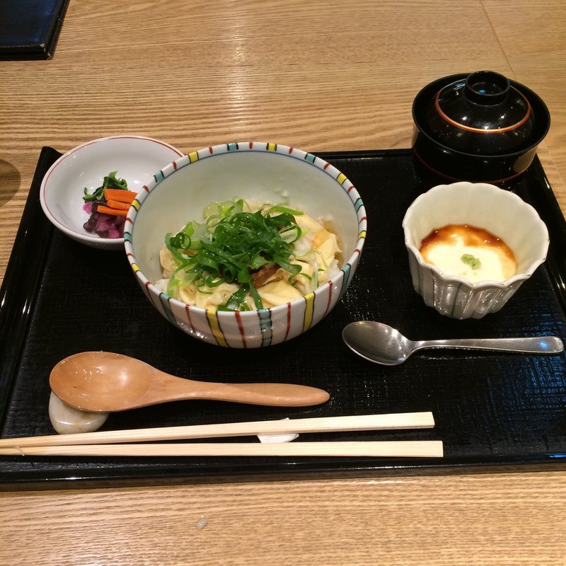 湯葉丼(京都 つる家 茶房)