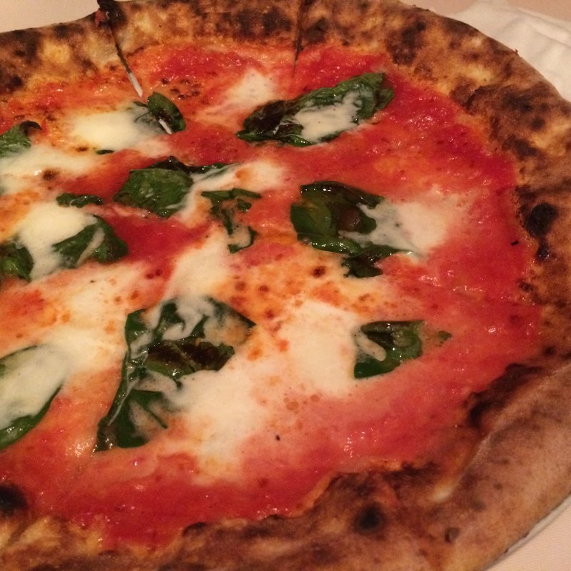 ピザ　マルゲリータ(プレーツ&イート)