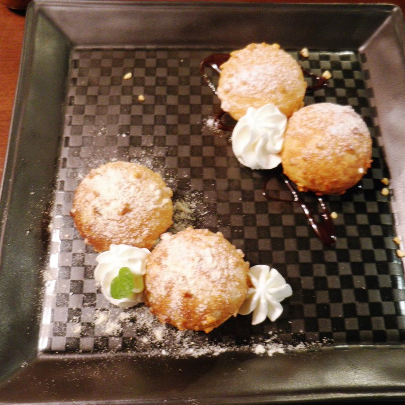 さくさく和三盆シュー　ハーフ&ハーフ(祇をん　ひつじカフェ )