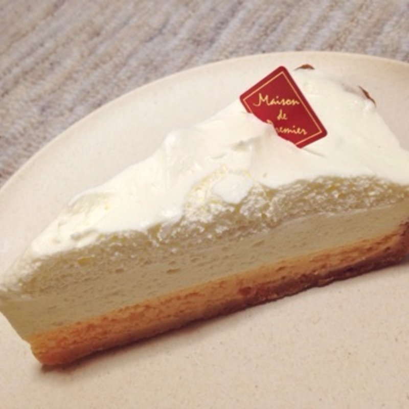 2層のレアチーズタルト(メゾン・ド・プルミエ)